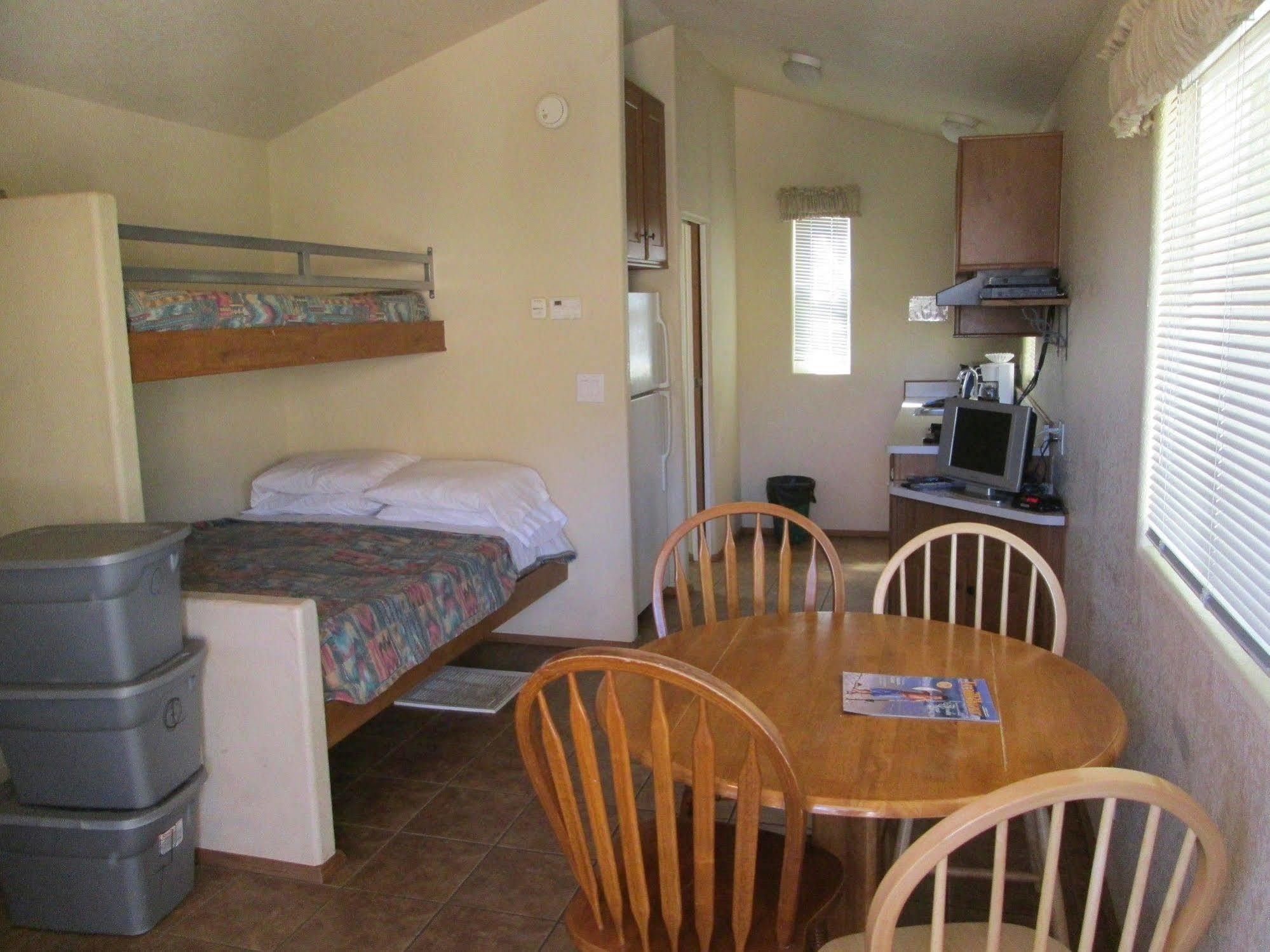 Rancho Oso Rv & Camping Resort Goleta Exterior photo