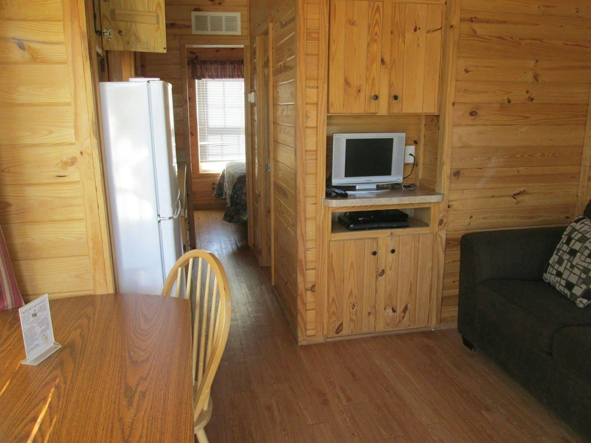 Rancho Oso Rv & Camping Resort Goleta Exterior photo