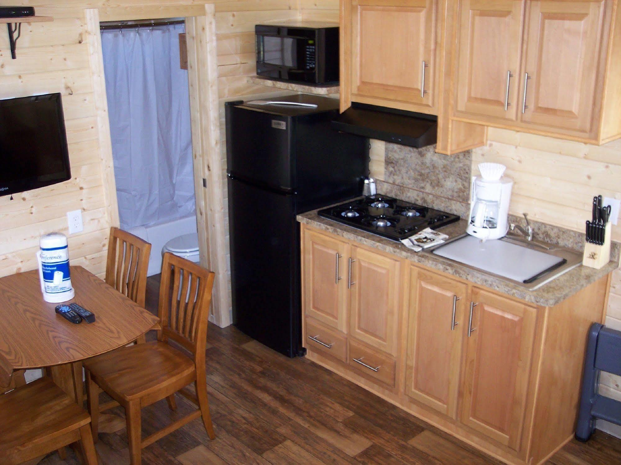 Rancho Oso Rv & Camping Resort Goleta Exterior photo